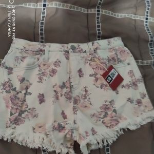 New Women's Shorts